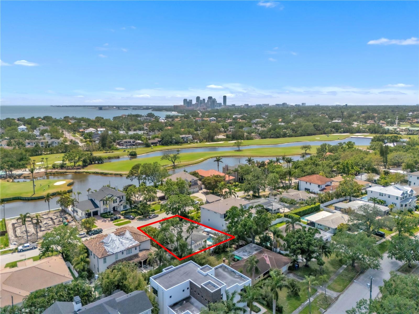 349 BELLEAIR DRIVE NE