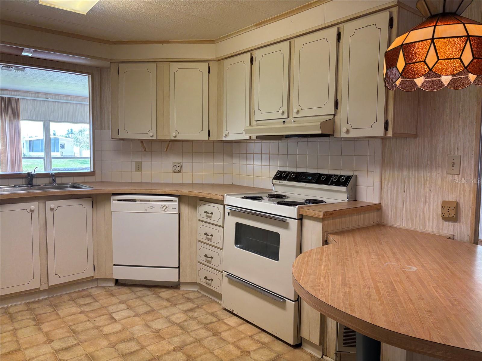 TANGLEWOOD MOBILE VILLAGE - Residential