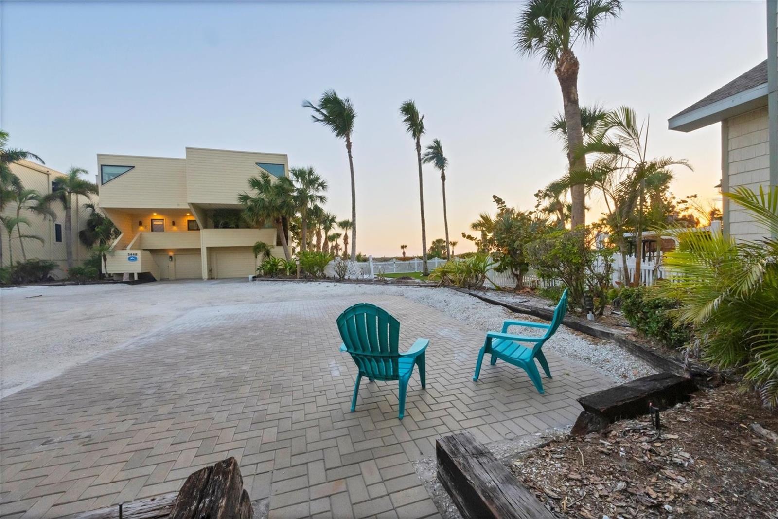 TIFFANY SANDS - Residential