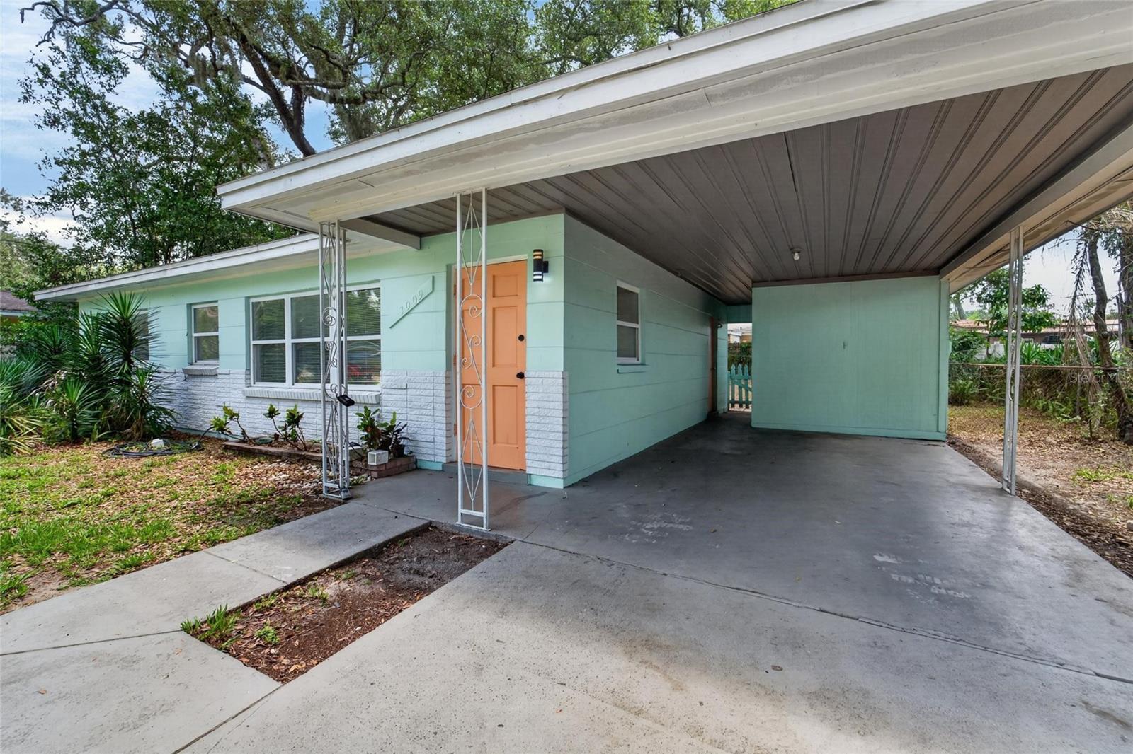 3009 E FERN STREET