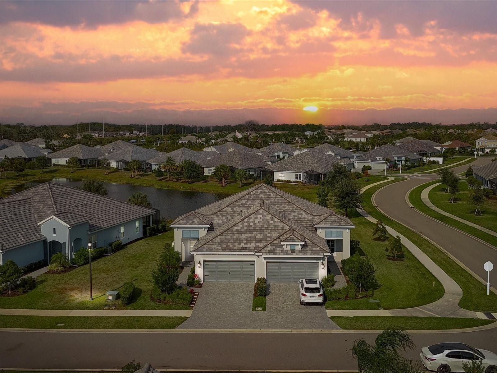 2843 BUTTERFLY JASMINE TRAIL