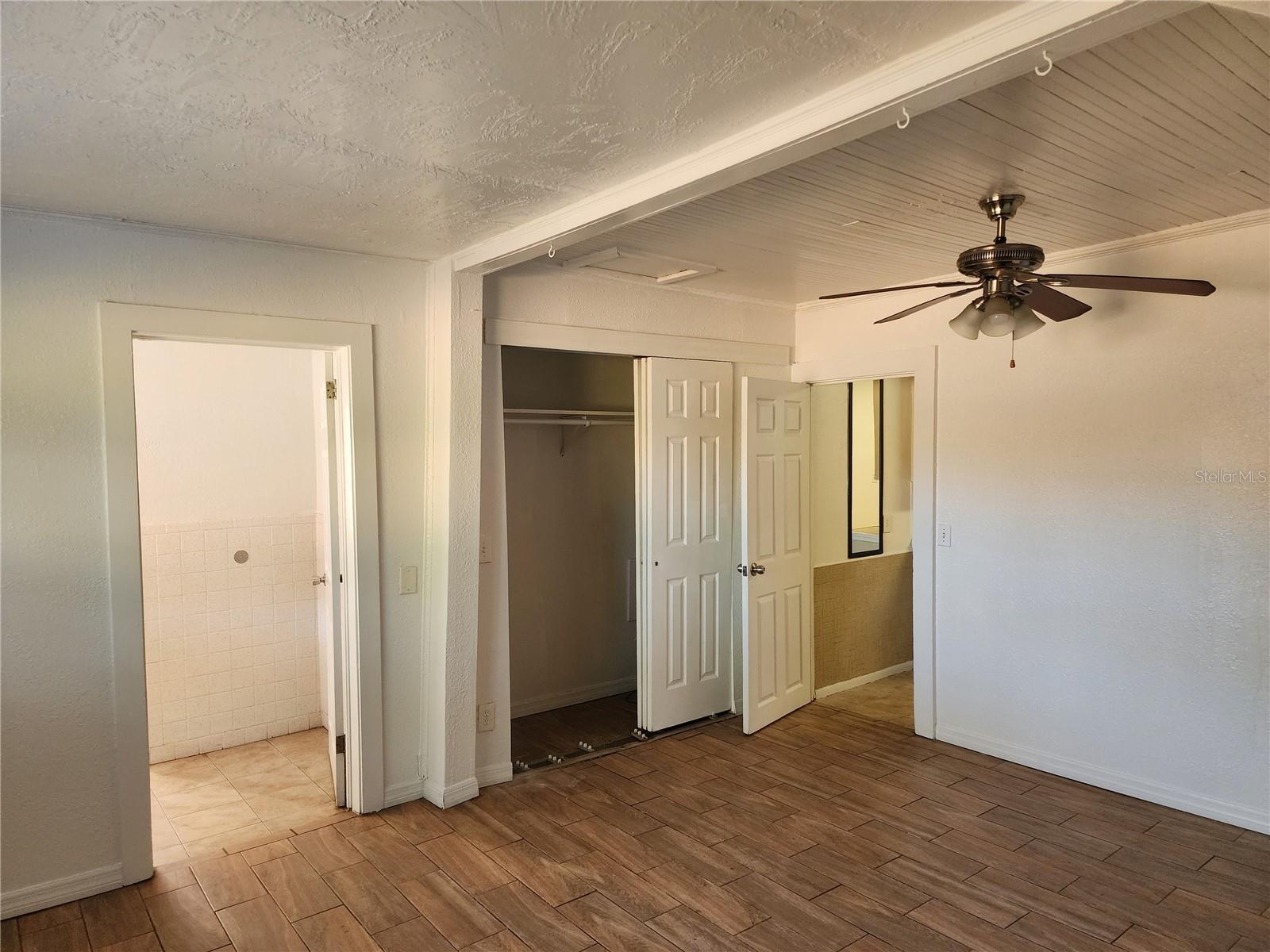 LAKEVIEW HEIGHTS - Residential