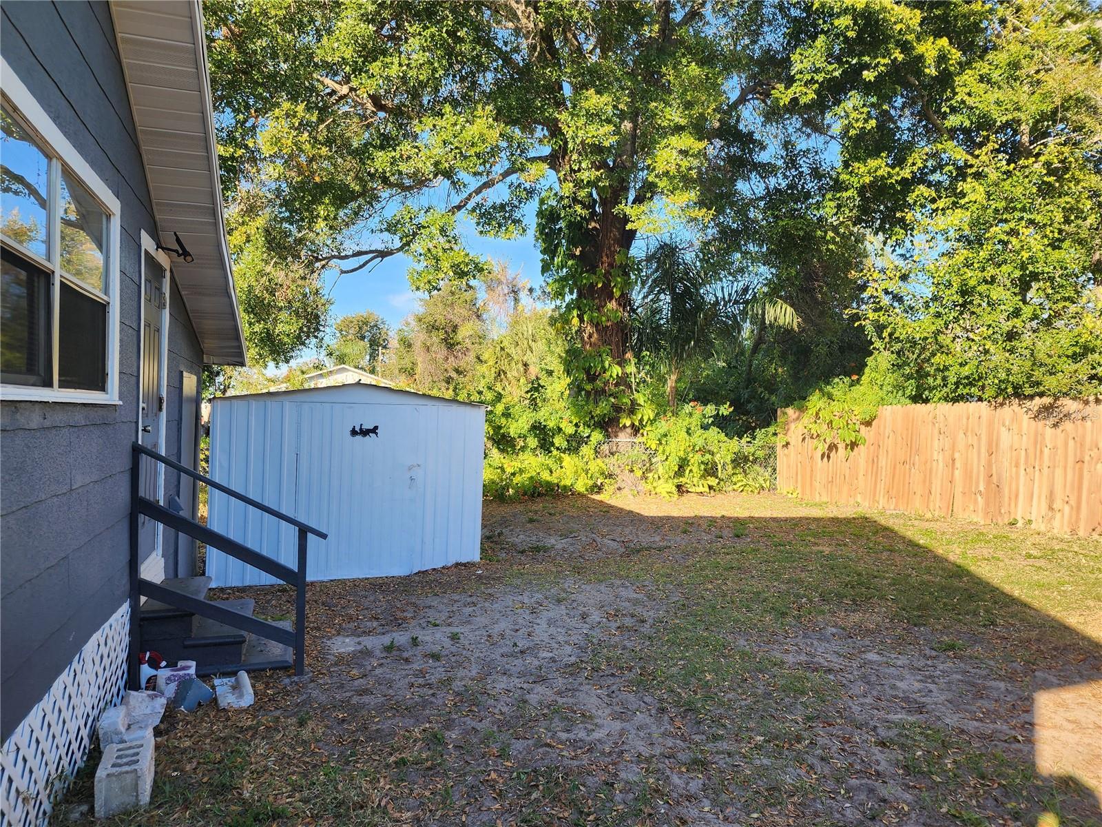 LAKEVIEW HEIGHTS - Residential