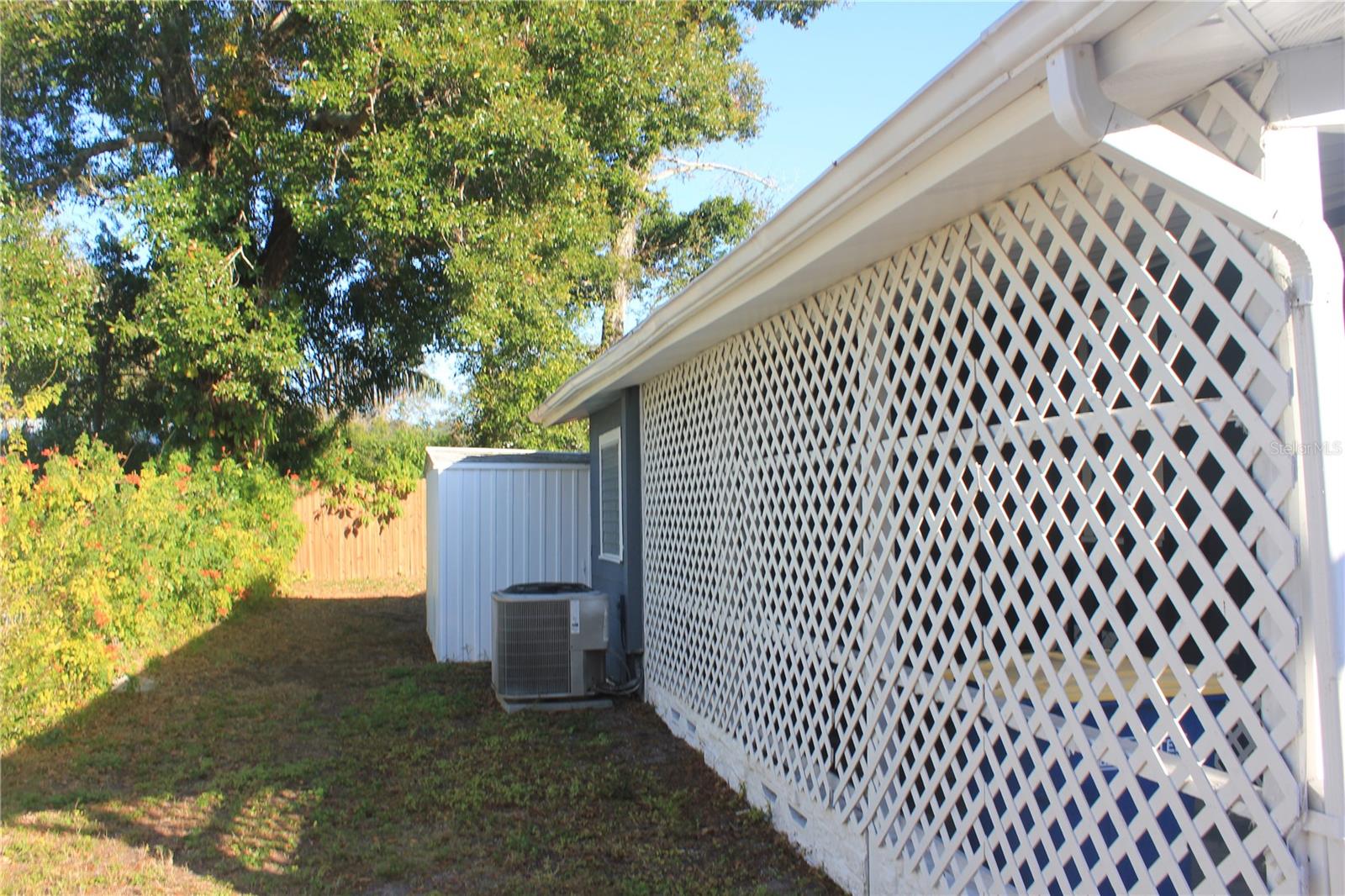 LAKEVIEW HEIGHTS - Residential