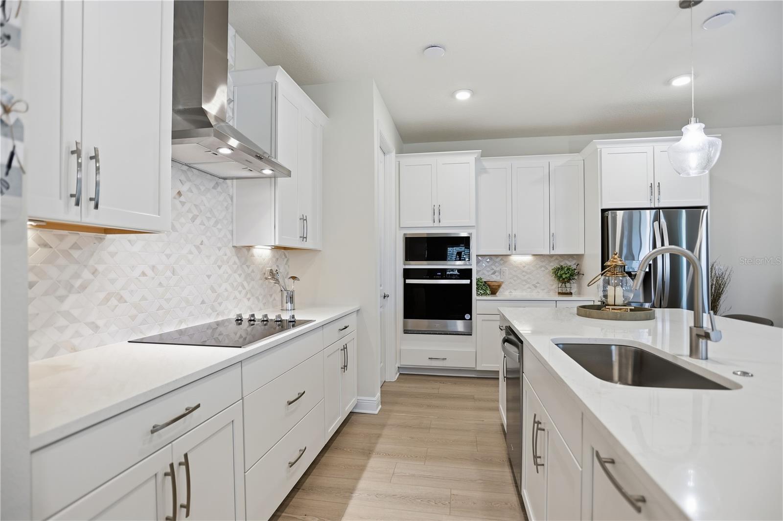 ACUERA ESTATES - Residential