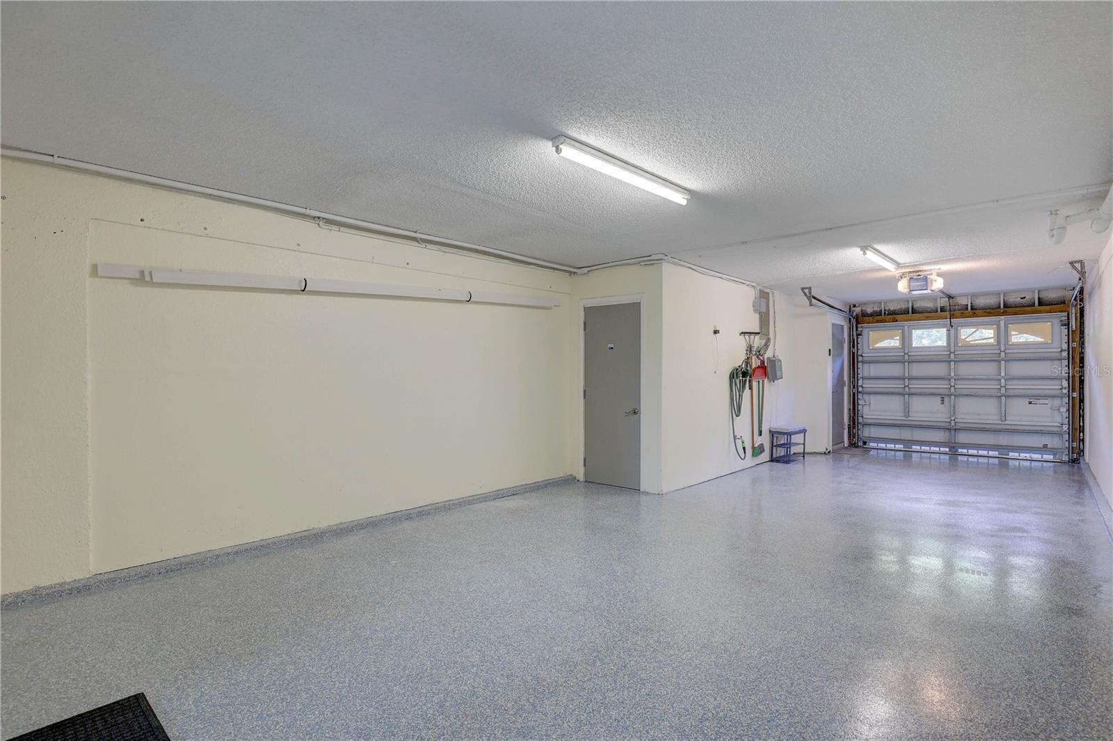 VISTA VILLAGE TWNHMS - Residential