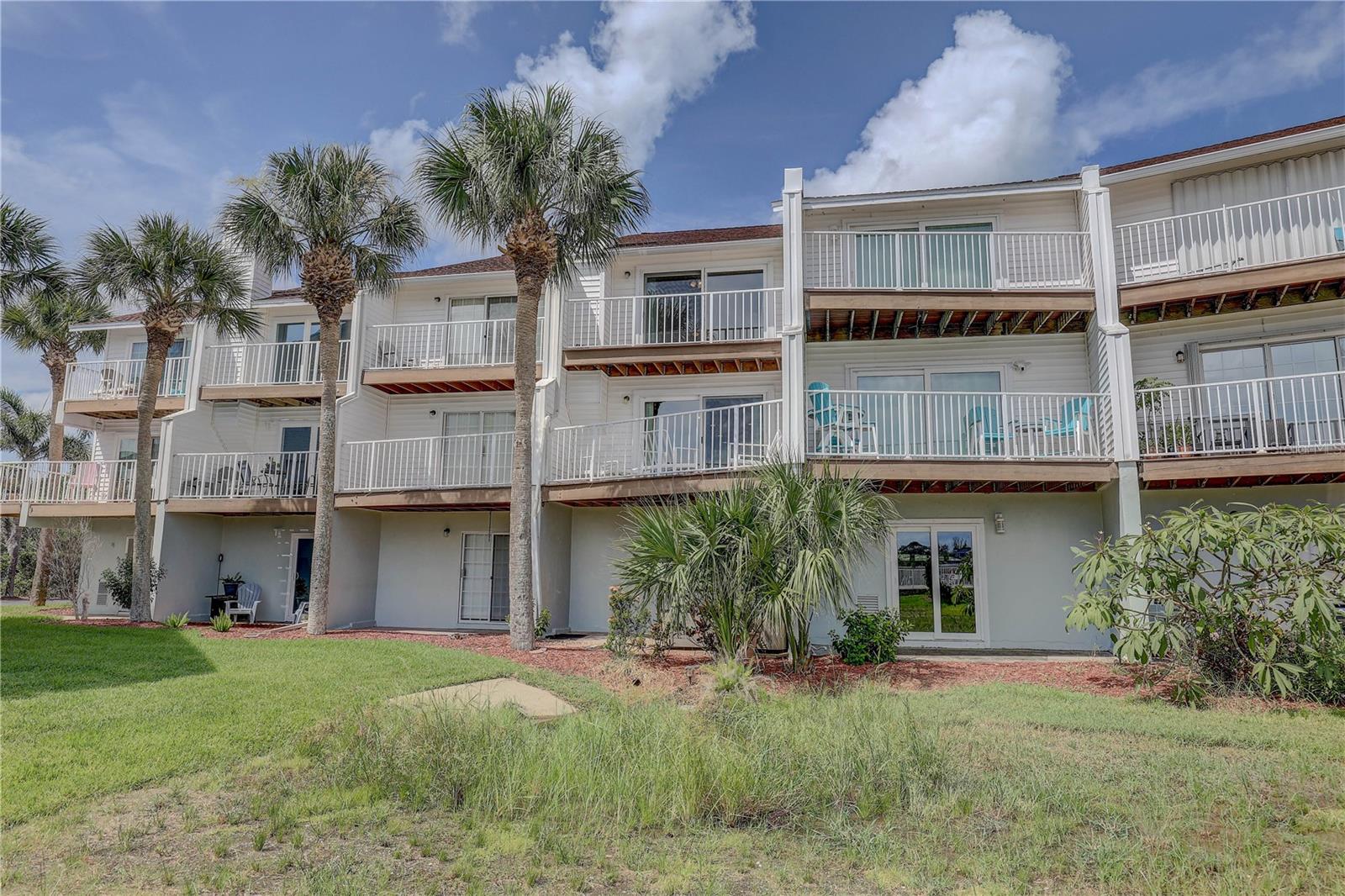 VISTA VILLAGE TWNHMS - Residential