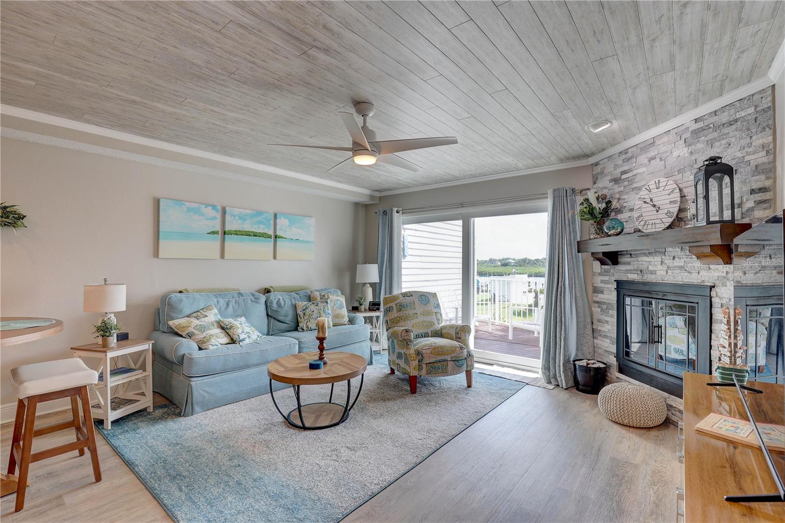 VISTA VILLAGE TWNHMS - Residential