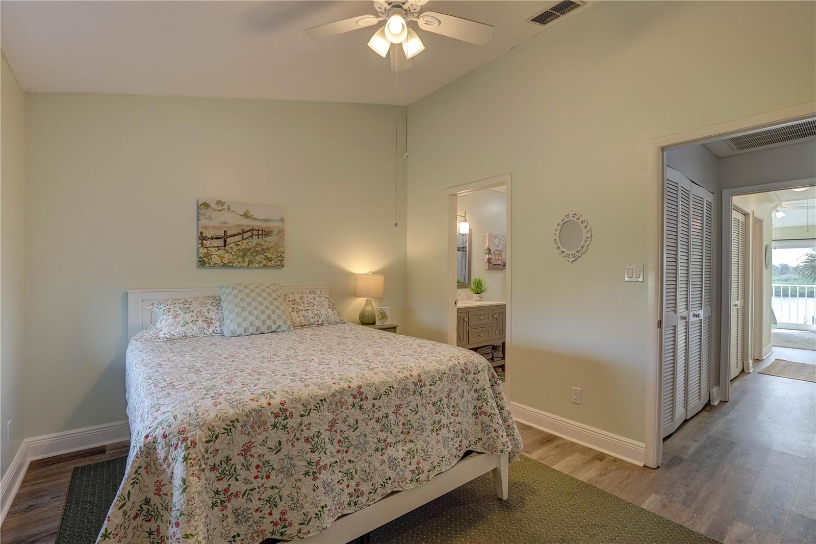 VISTA VILLAGE TWNHMS - Residential