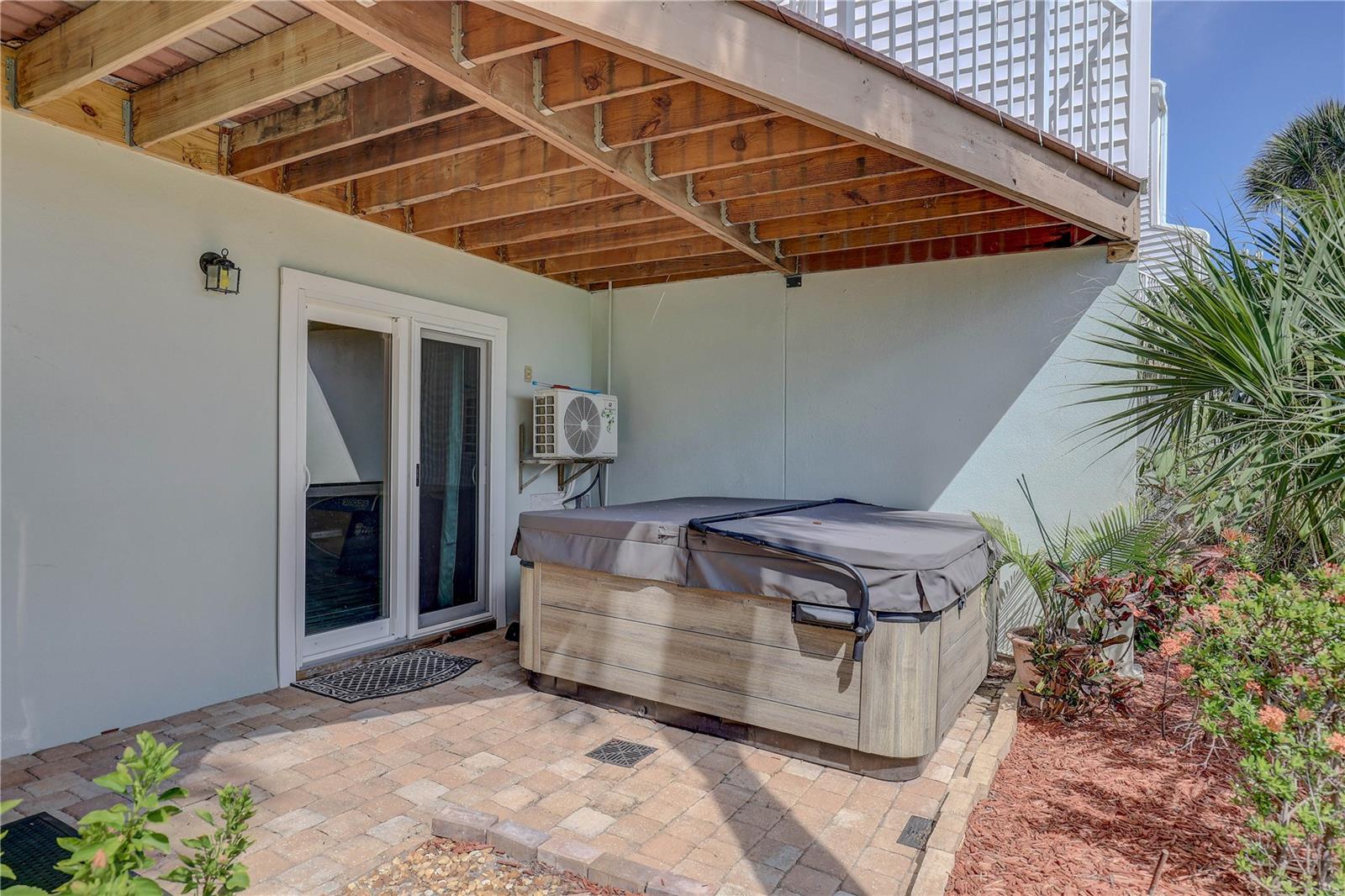 VISTA VILLAGE TWNHMS - Residential