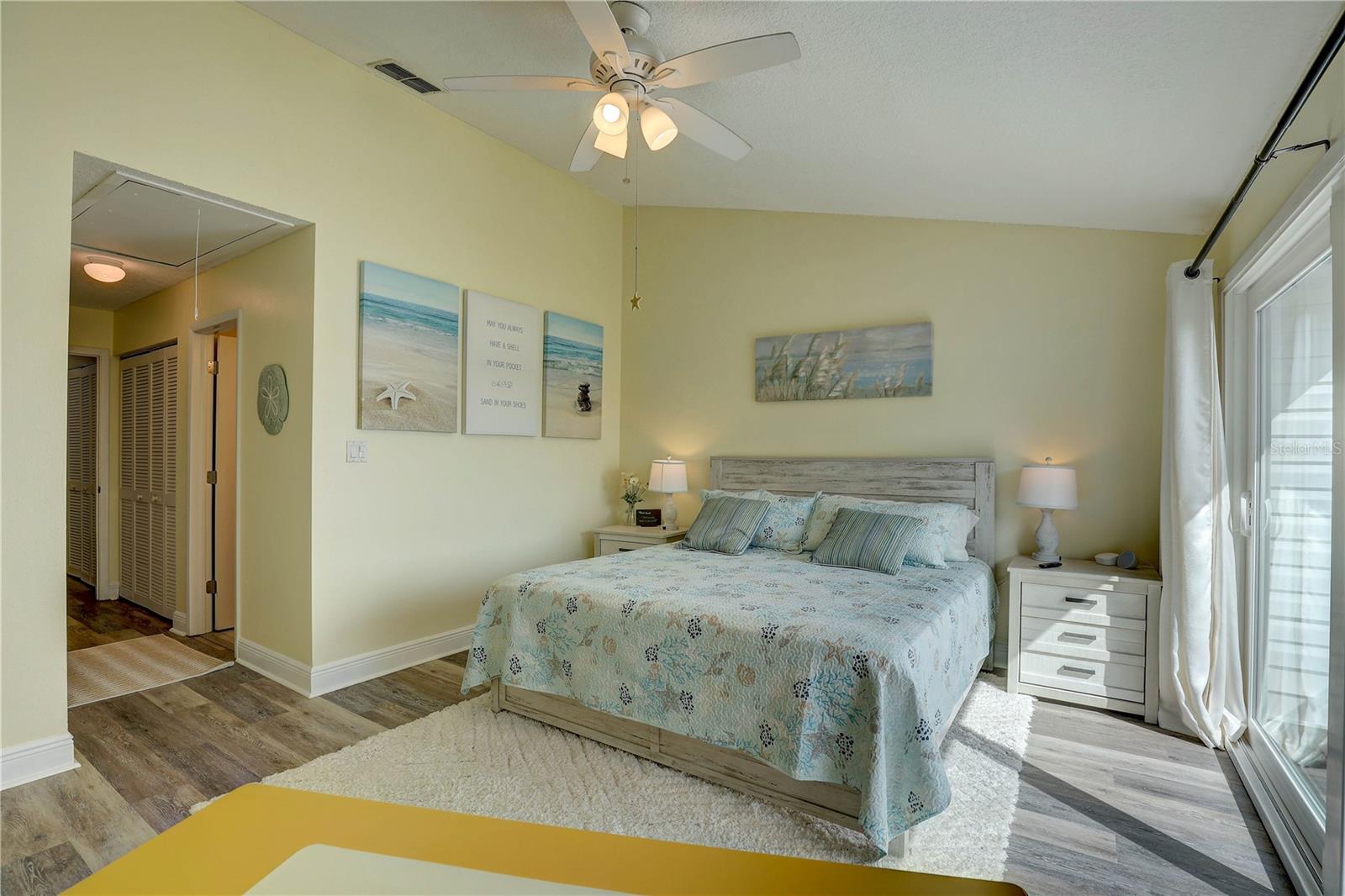 VISTA VILLAGE TWNHMS - Residential