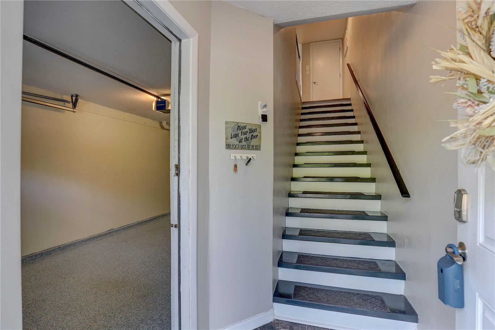 VISTA VILLAGE TWNHMS - Residential