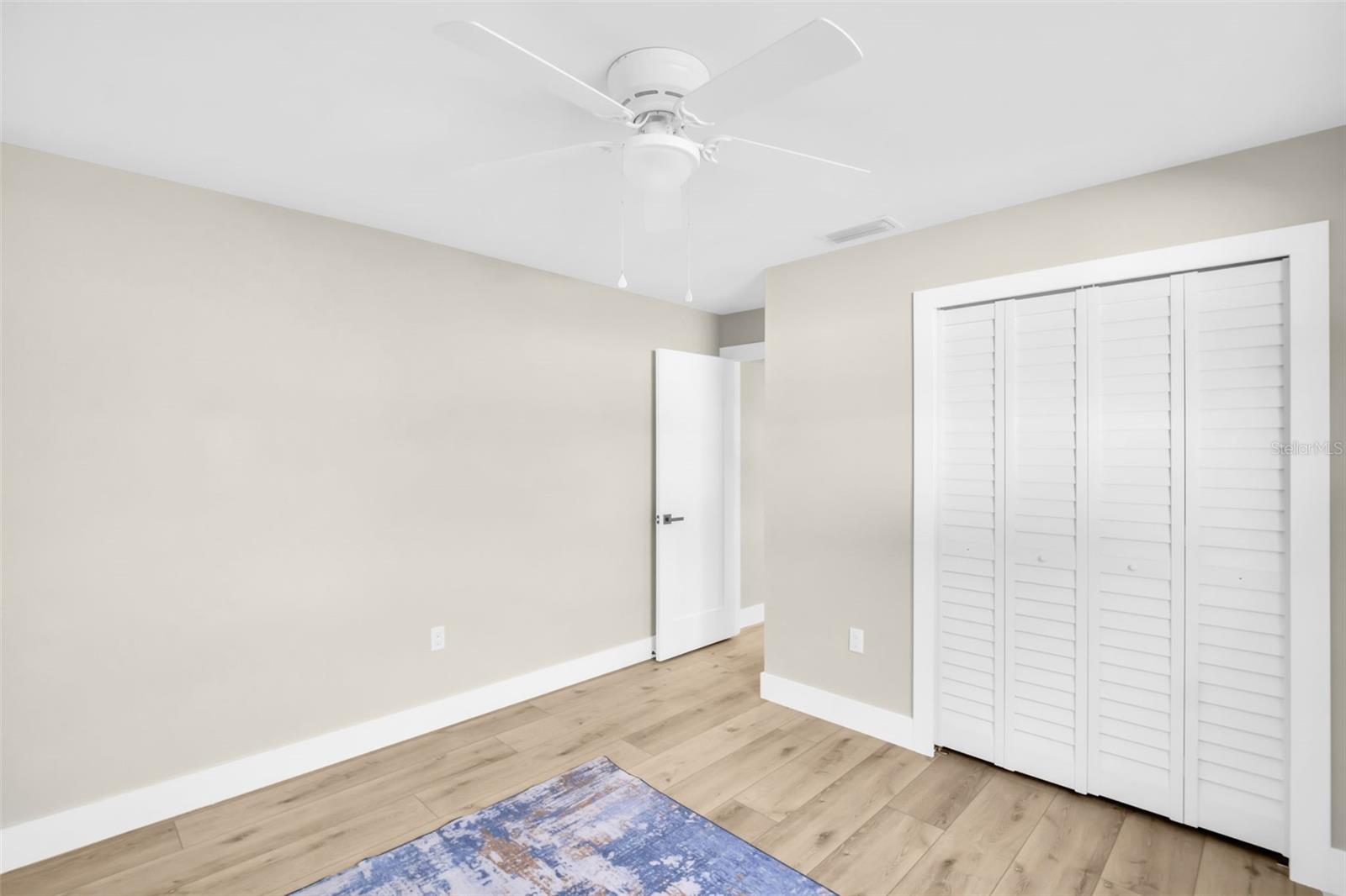 BARRINGTON HILLS - Residential