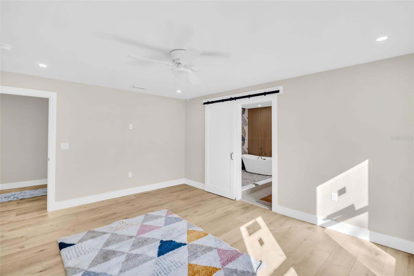 BARRINGTON HILLS - Residential