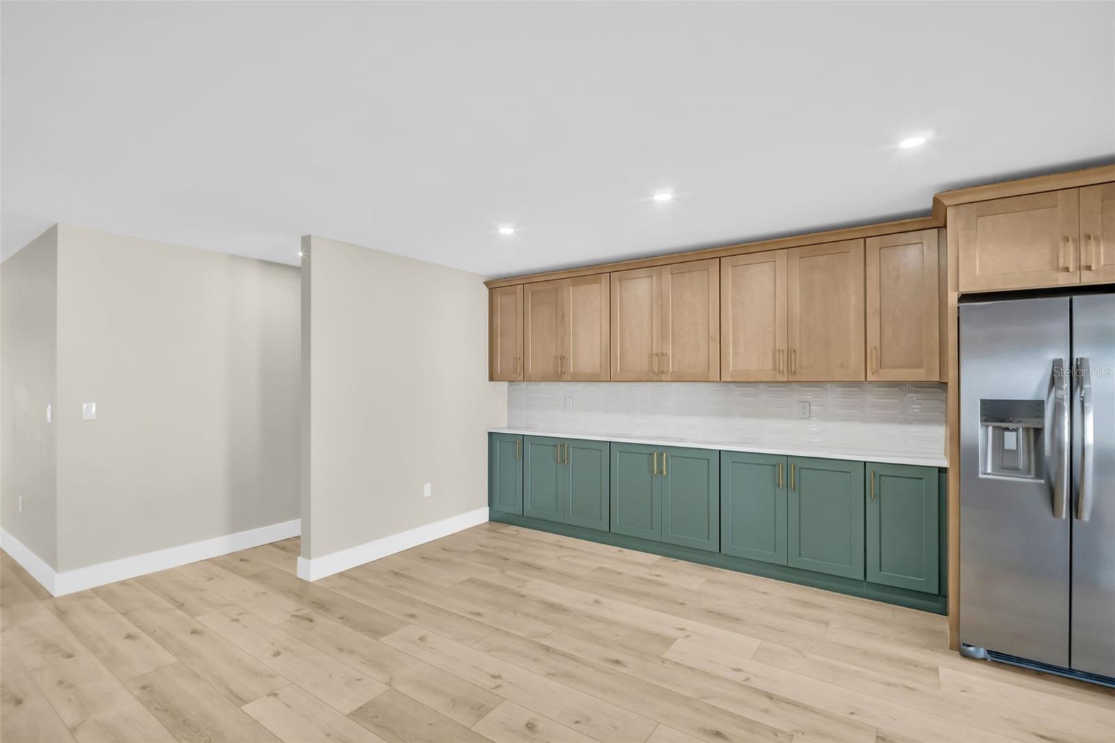 BARRINGTON HILLS - Residential