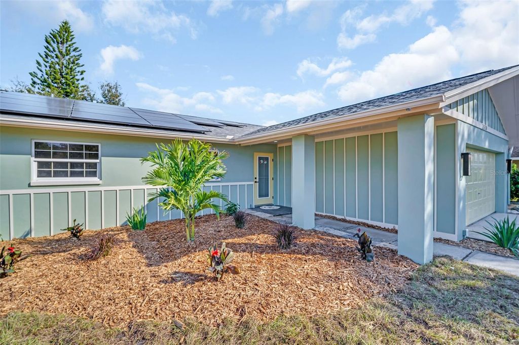 Photo of 2520 Southpointe Drive, Dunedin, FL 34698 (MLS # TB8449659)