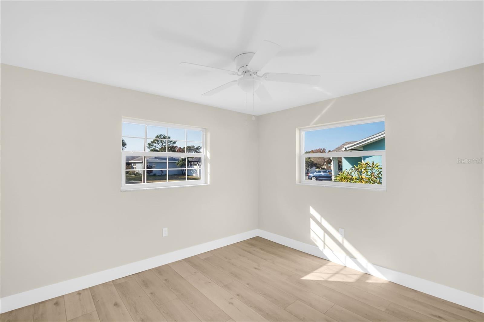 BARRINGTON HILLS - Residential