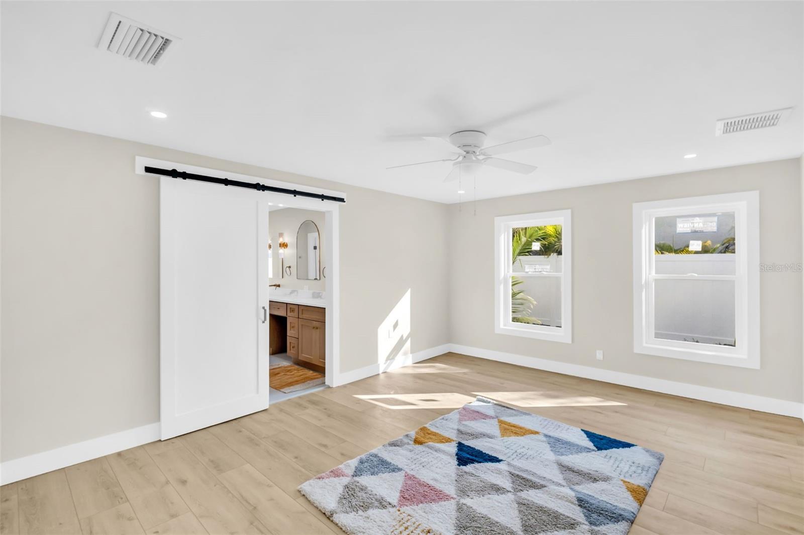 BARRINGTON HILLS - Residential