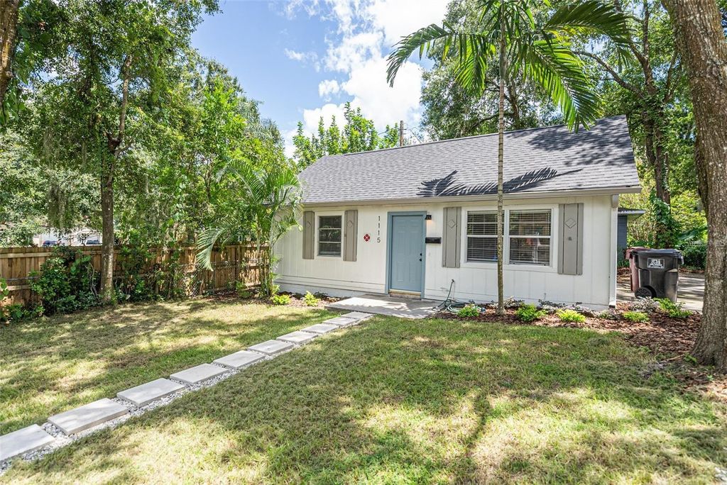 Photo of 1115 S Mills Avenue, Orlando, FL 32806 (MLS # O6386304)