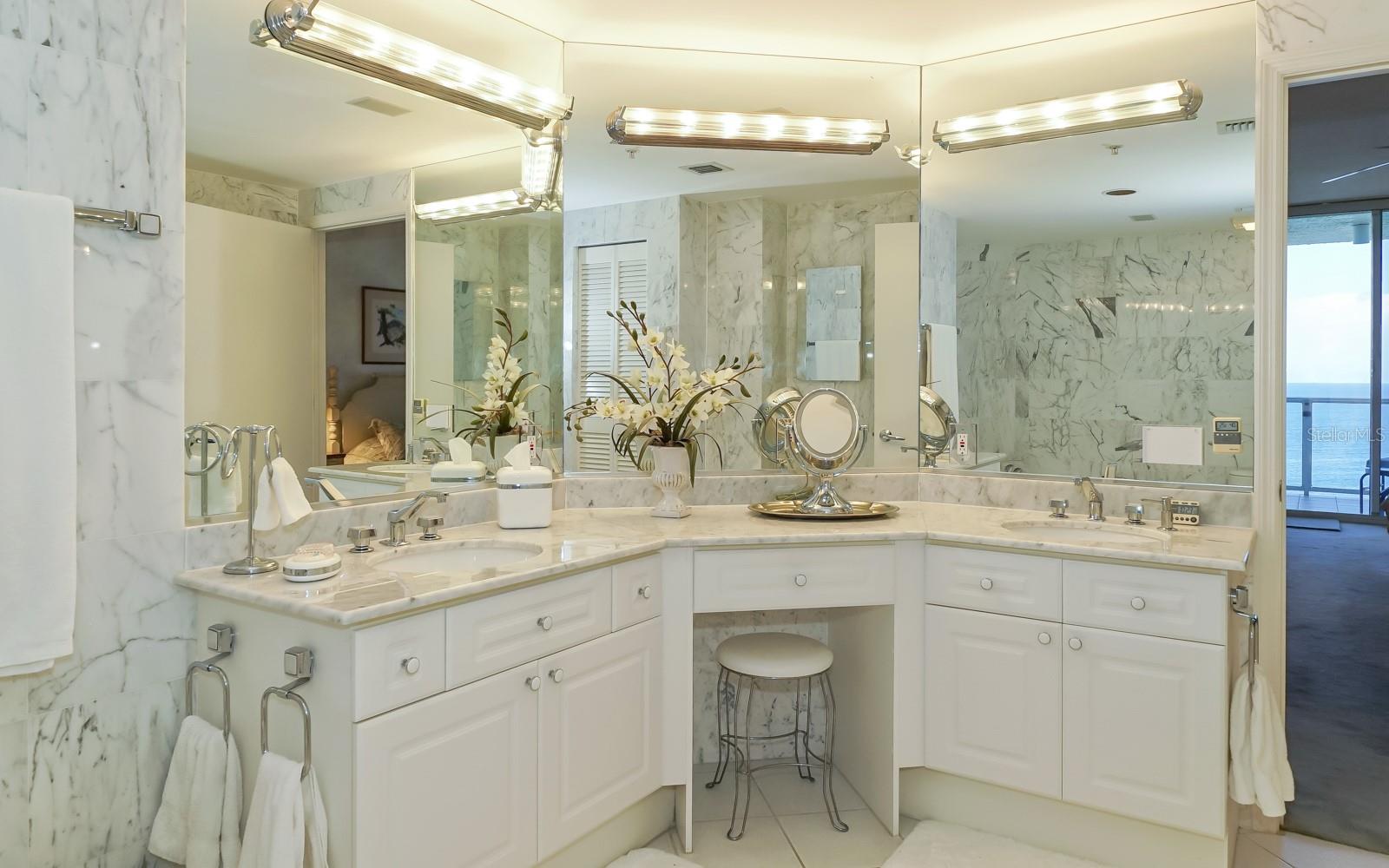 L ELEGANCE ON LIDO BEACH - Residential Lease