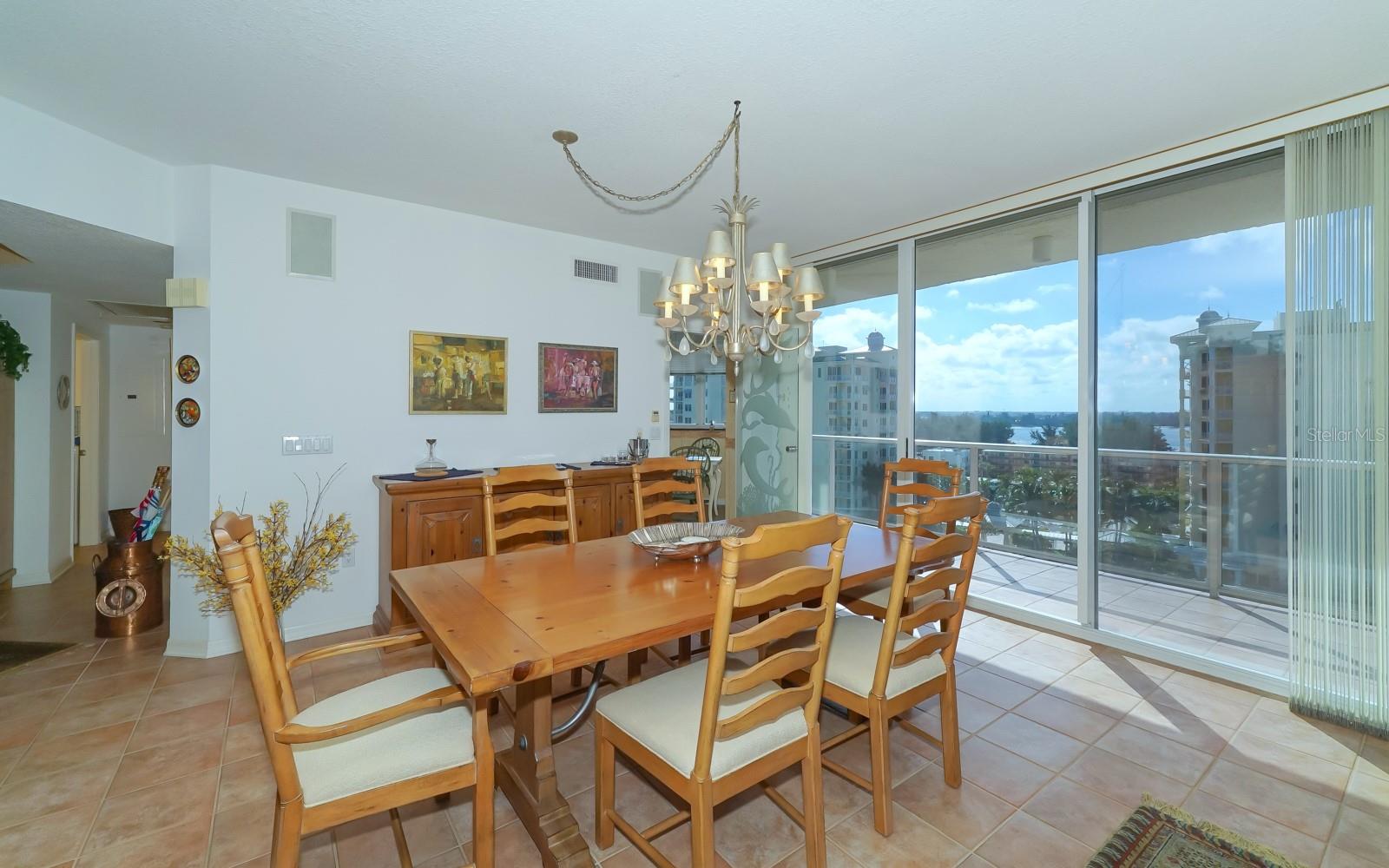 L ELEGANCE ON LIDO BEACH - Residential Lease