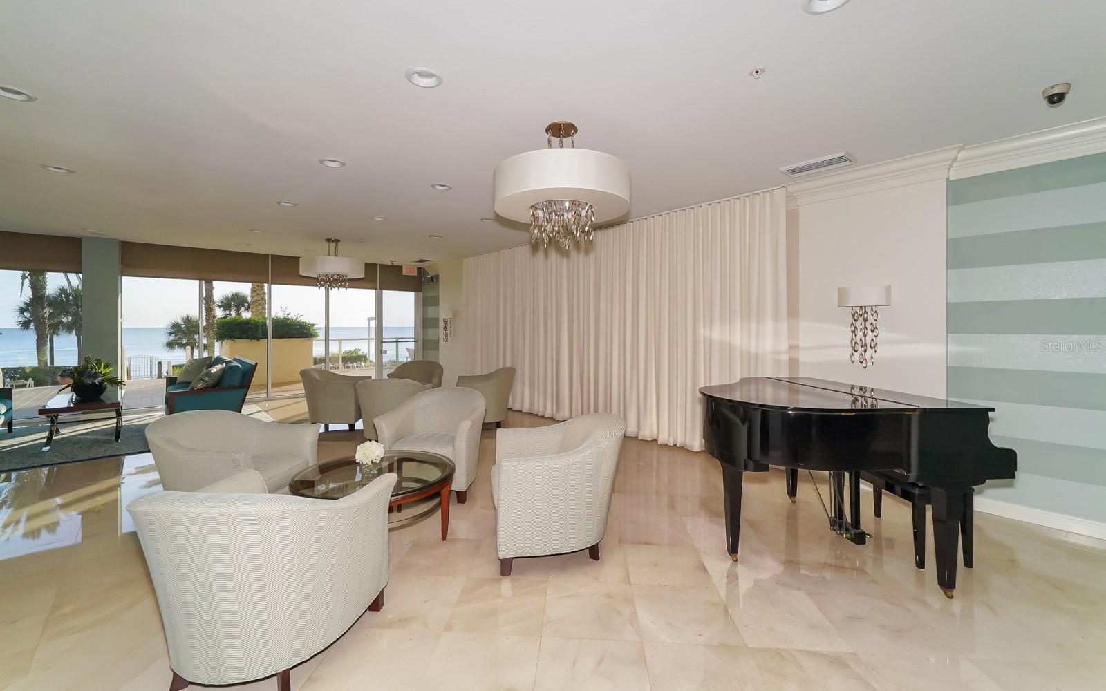 L ELEGANCE ON LIDO BEACH - Residential Lease