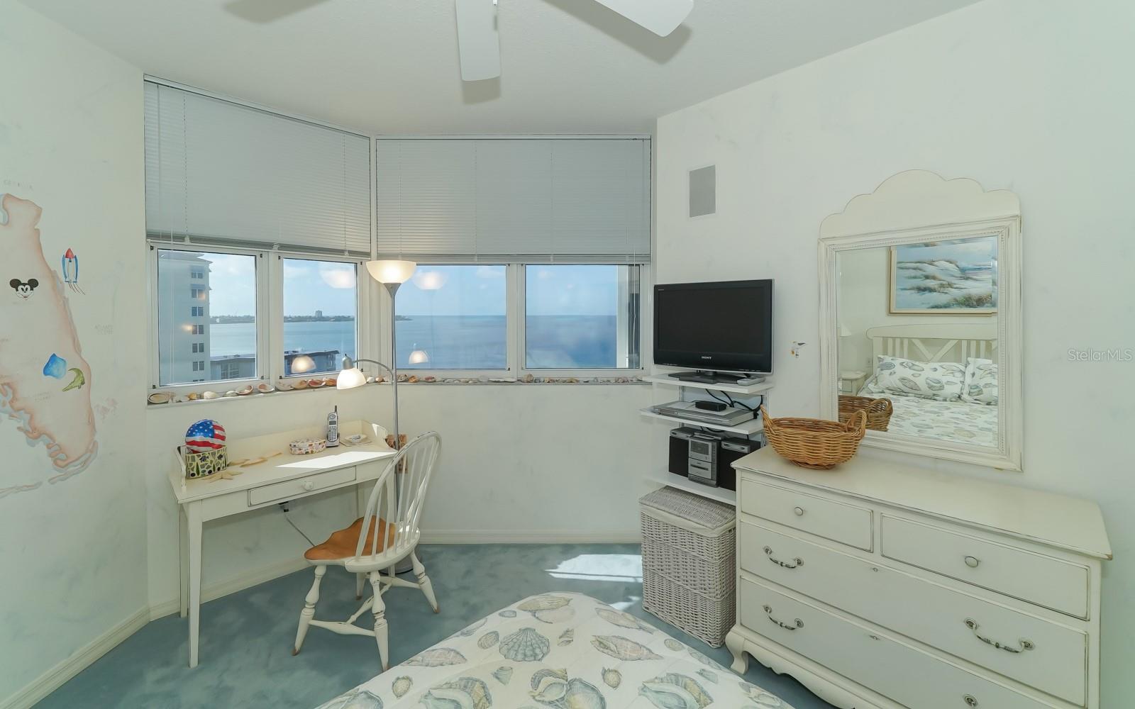 L ELEGANCE ON LIDO BEACH - Residential Lease