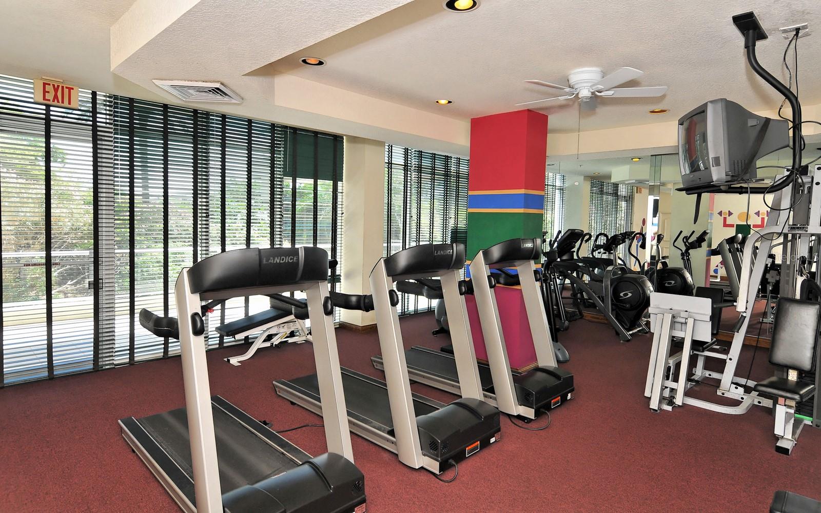 L ELEGANCE ON LIDO BEACH - Residential Lease