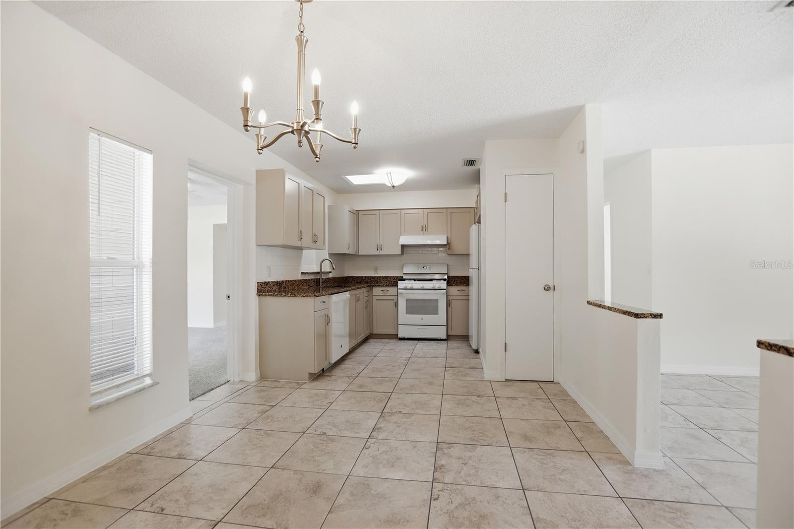 IVANHOE ESTATES - Residential