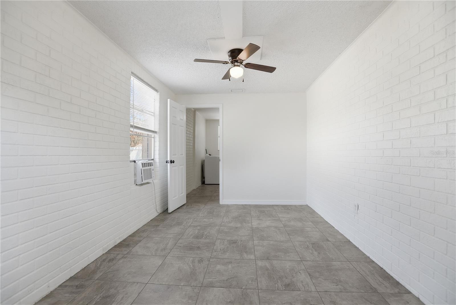 IVANHOE ESTATES - Residential