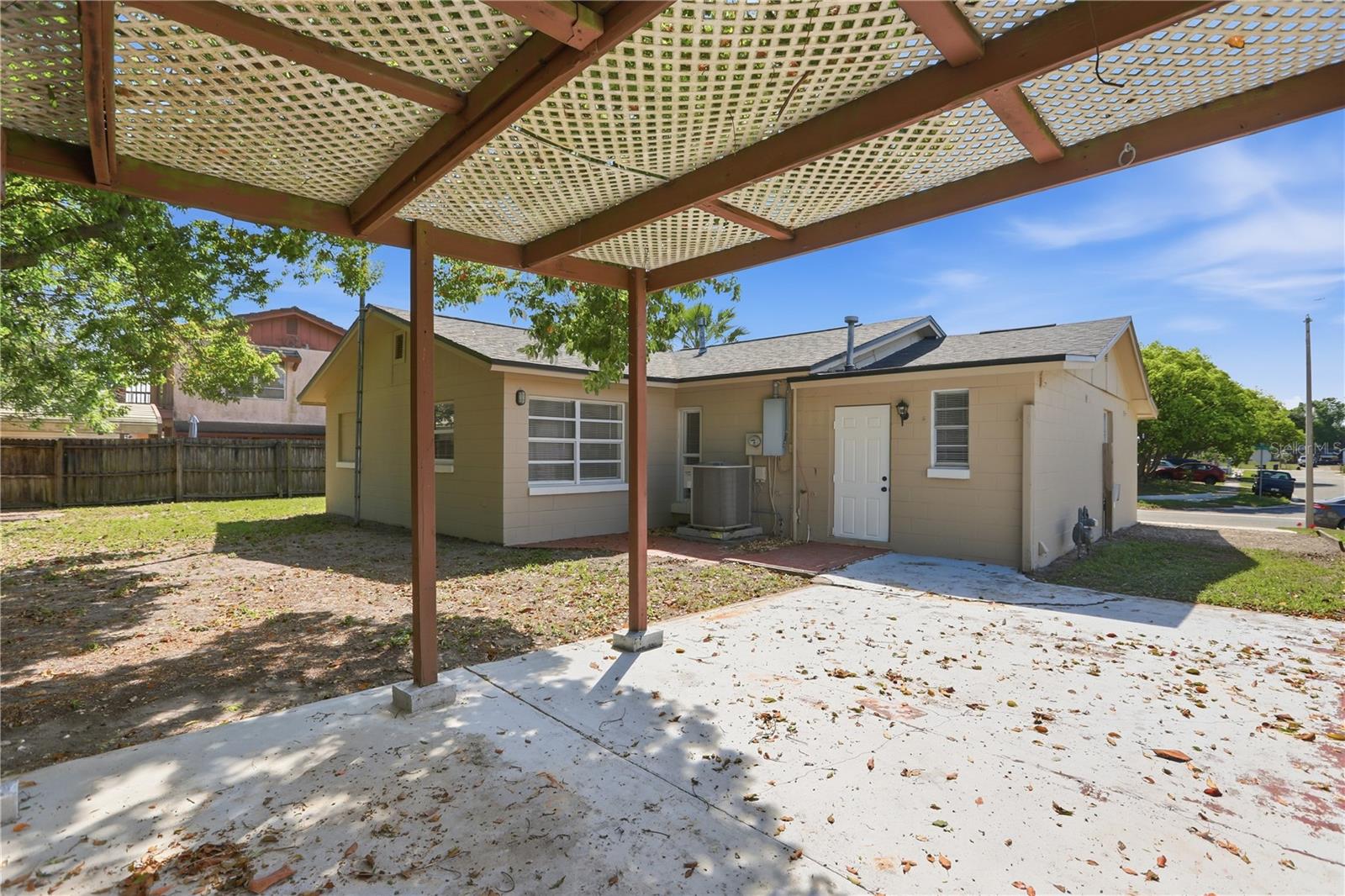 IVANHOE ESTATES - Residential