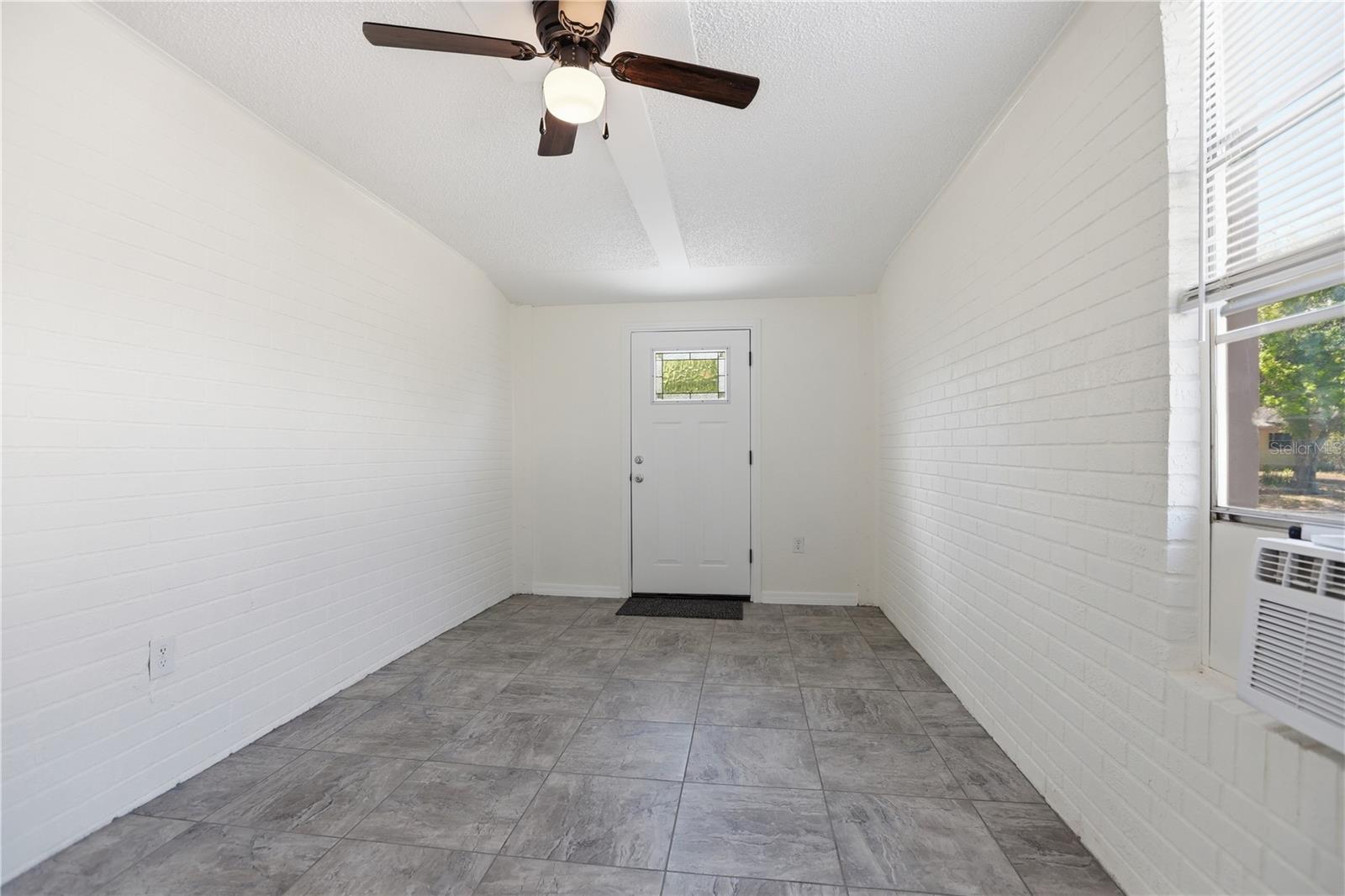 IVANHOE ESTATES - Residential