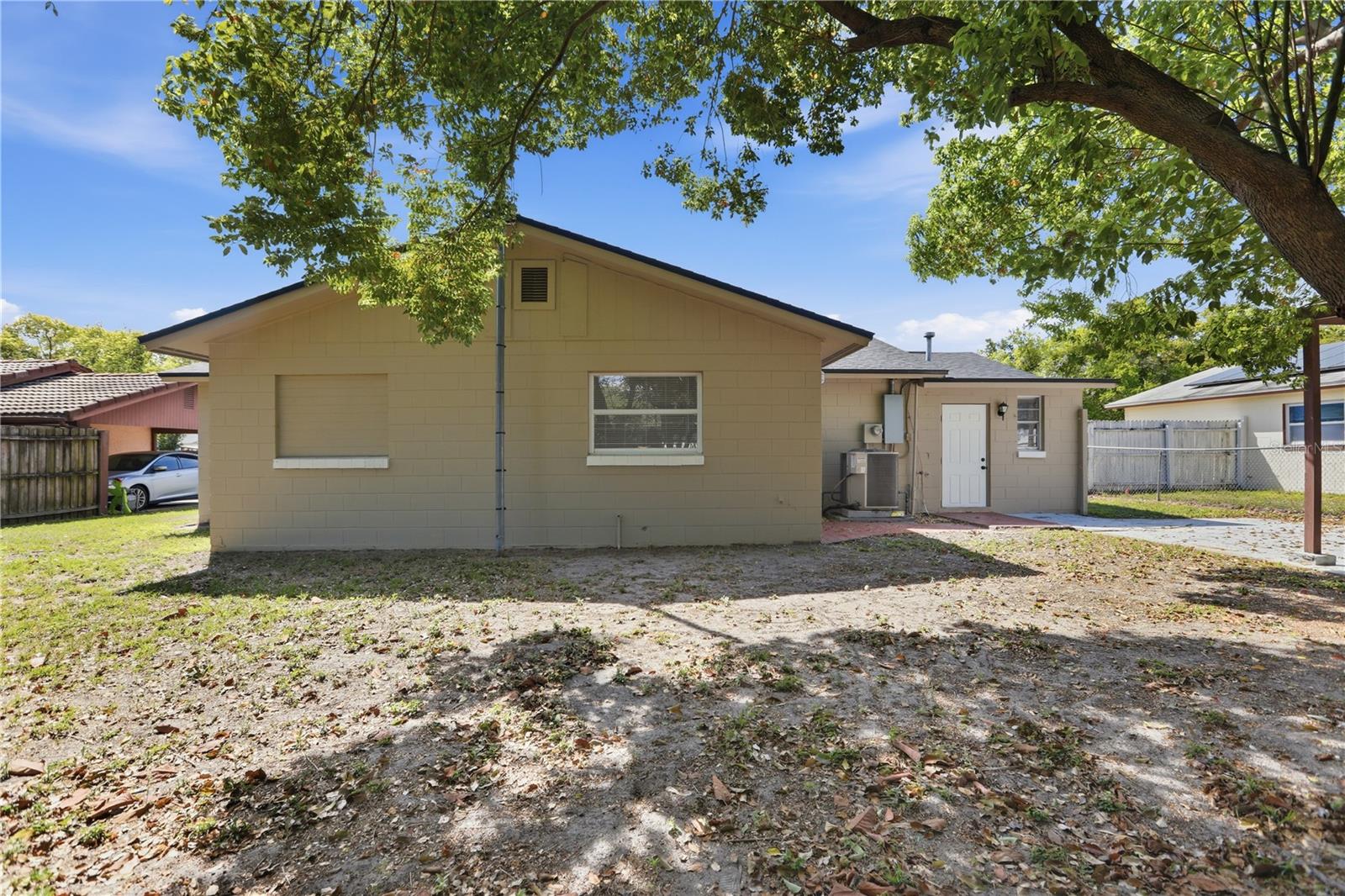 IVANHOE ESTATES - Residential