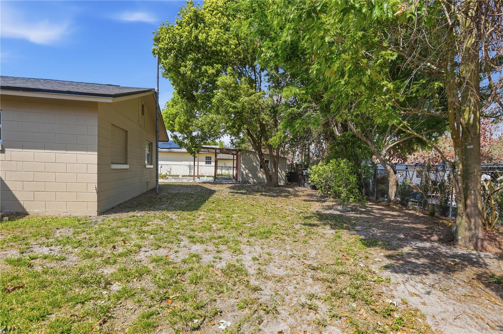 IVANHOE ESTATES - Residential