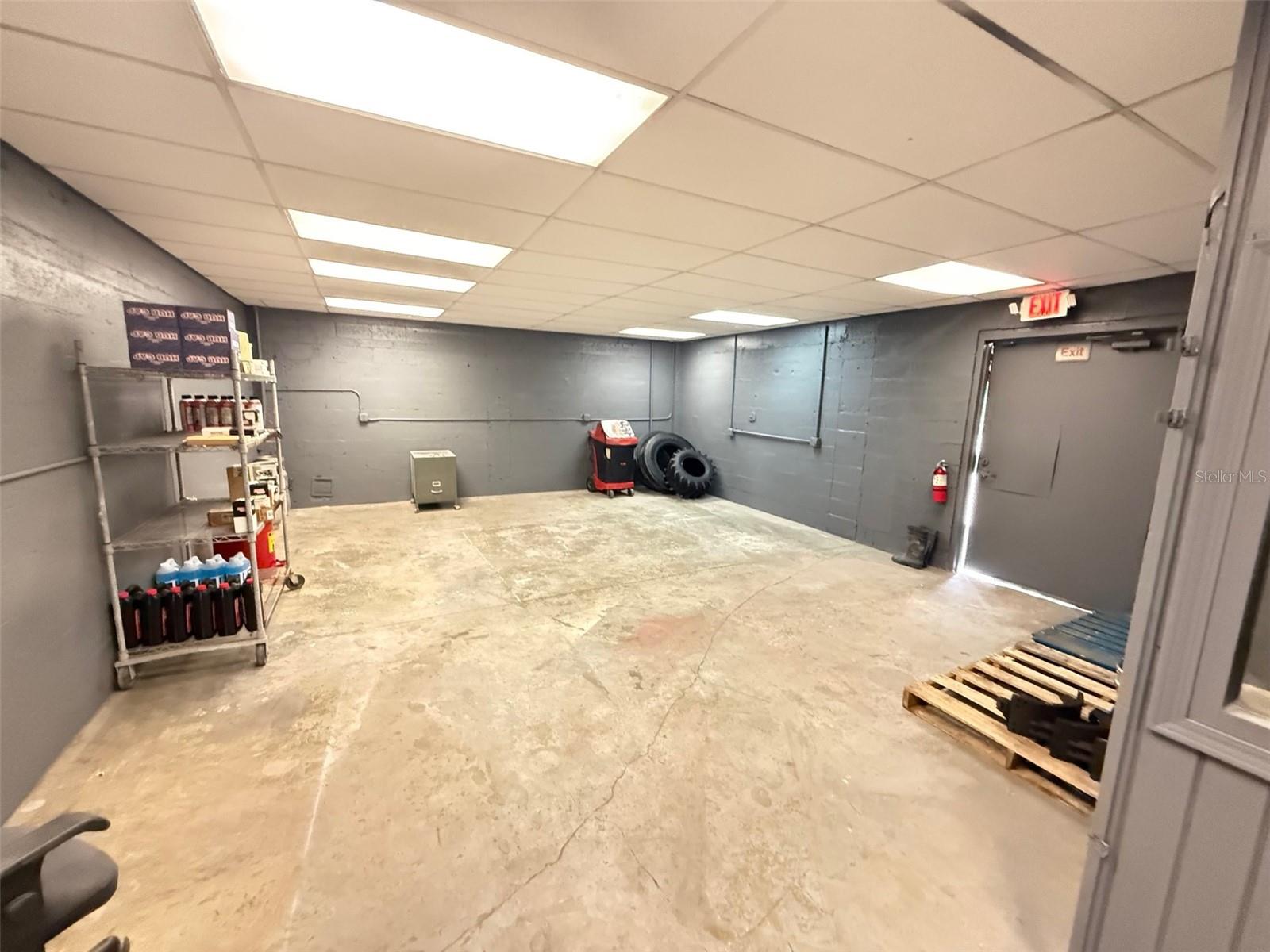 BARDOL - Commercial Sale