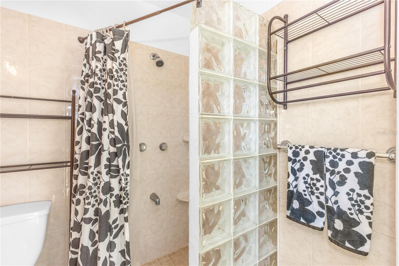 SAN SEBASTIAN HEIGHTS UNIT 3 - Residential