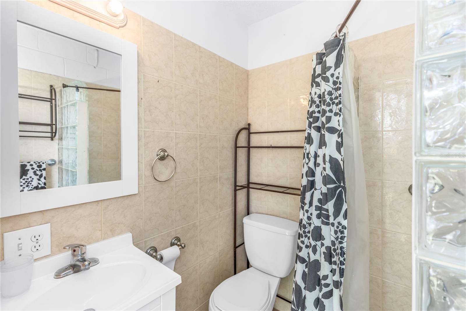 SAN SEBASTIAN HEIGHTS UNIT 3 - Residential