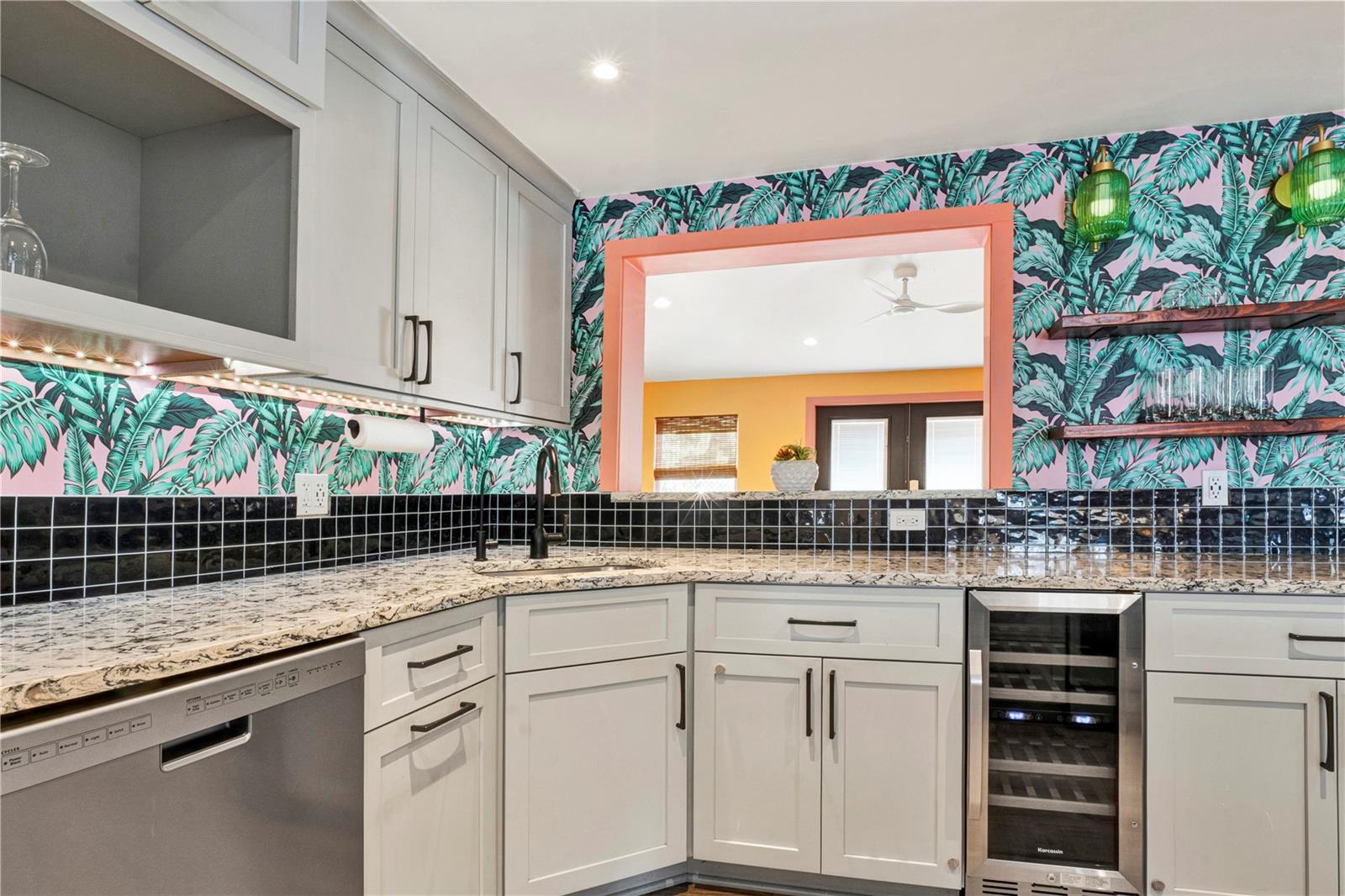 EDGEMERE - Residential