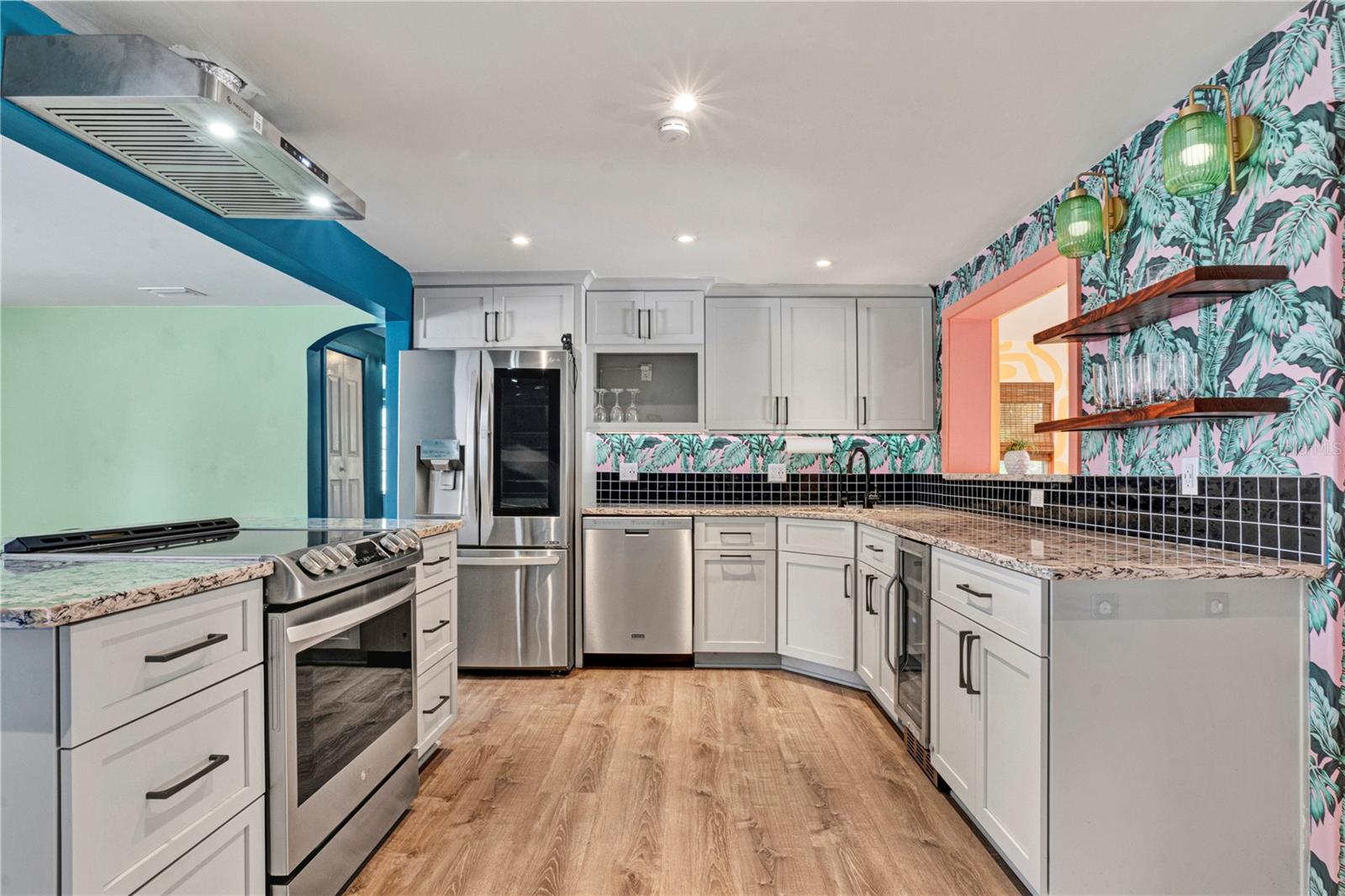 EDGEMERE - Residential