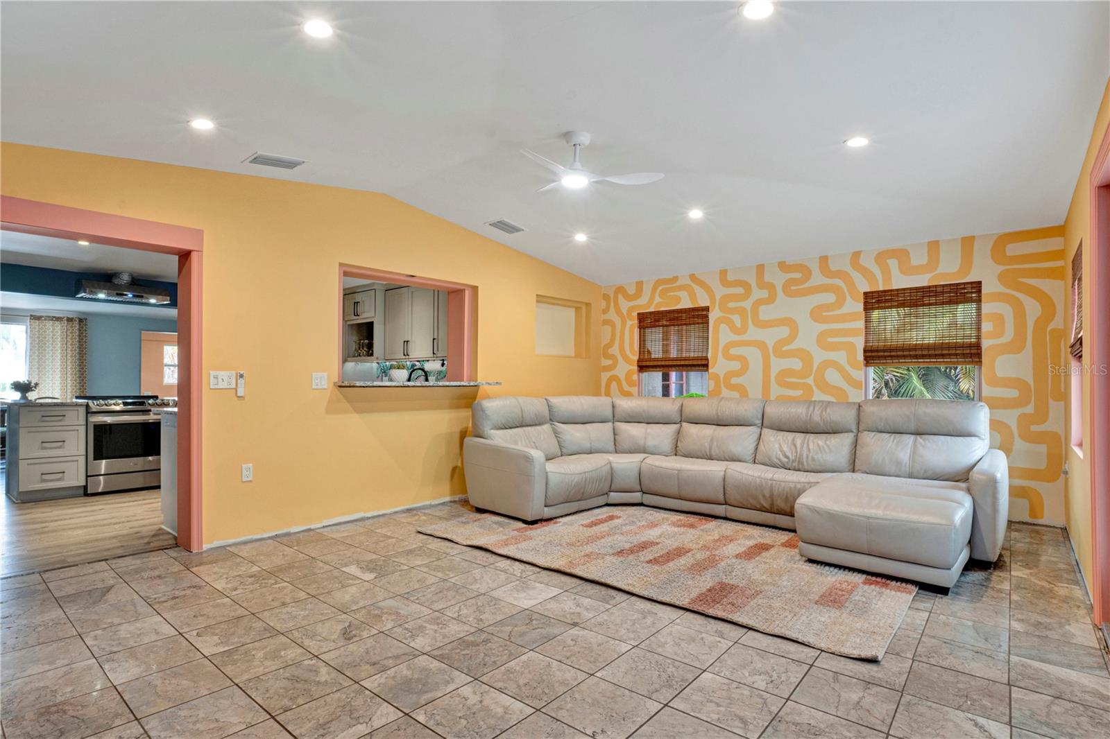 EDGEMERE - Residential