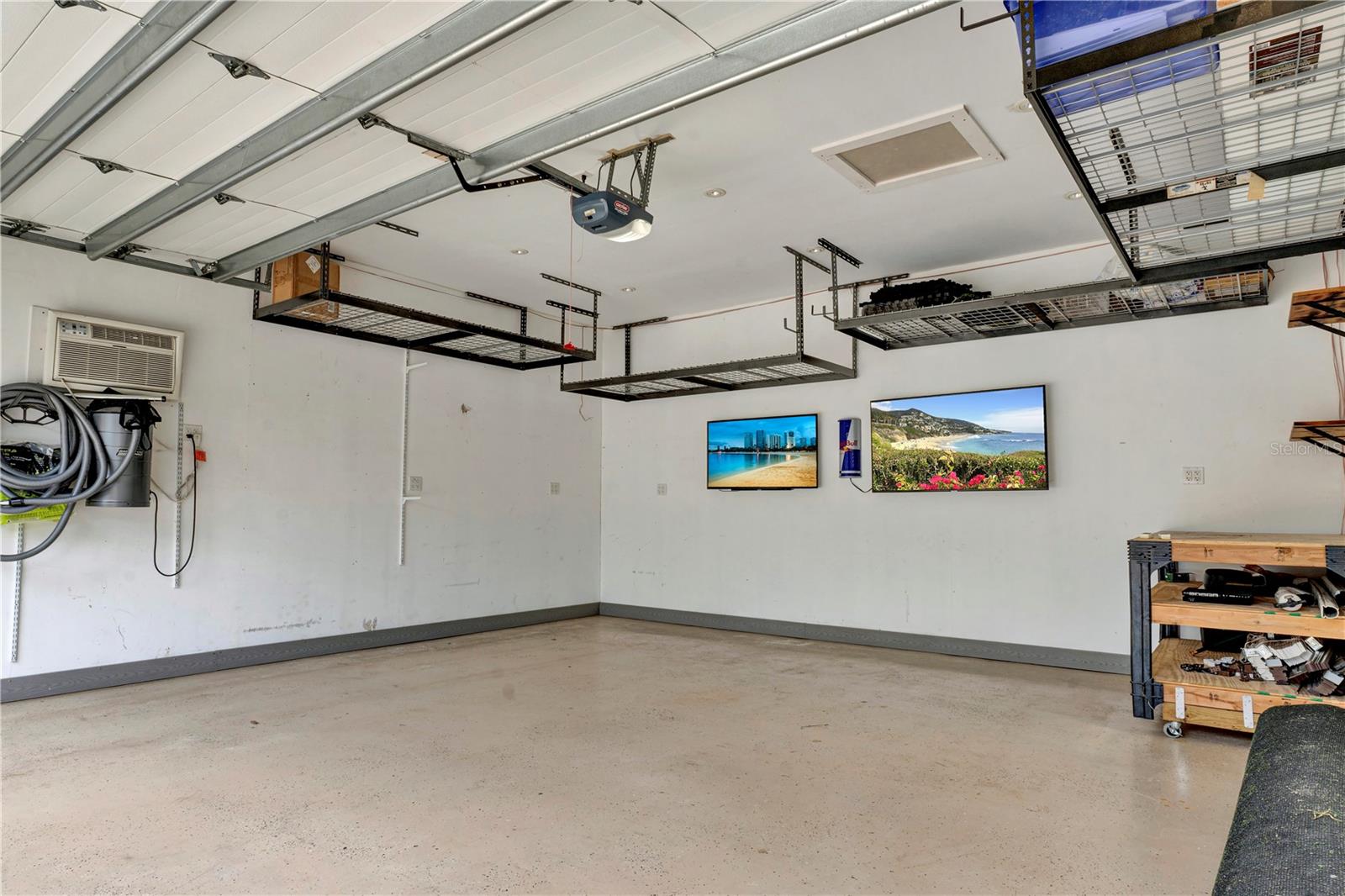 EDGEMERE - Residential