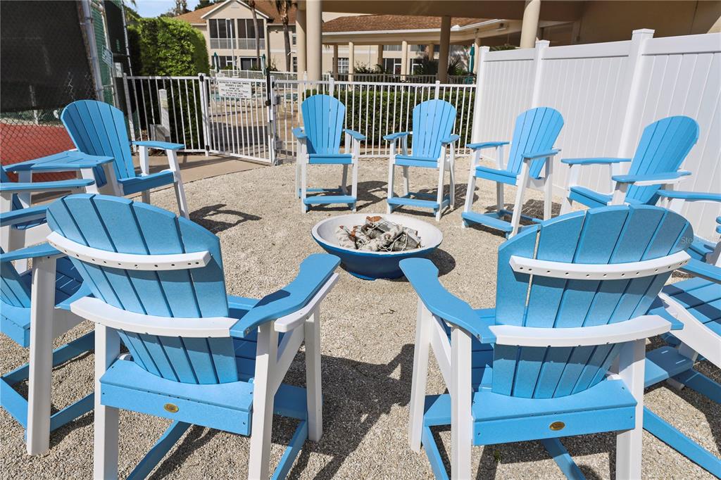 PINESTONE AT PALMER RANCH - Residential Lease