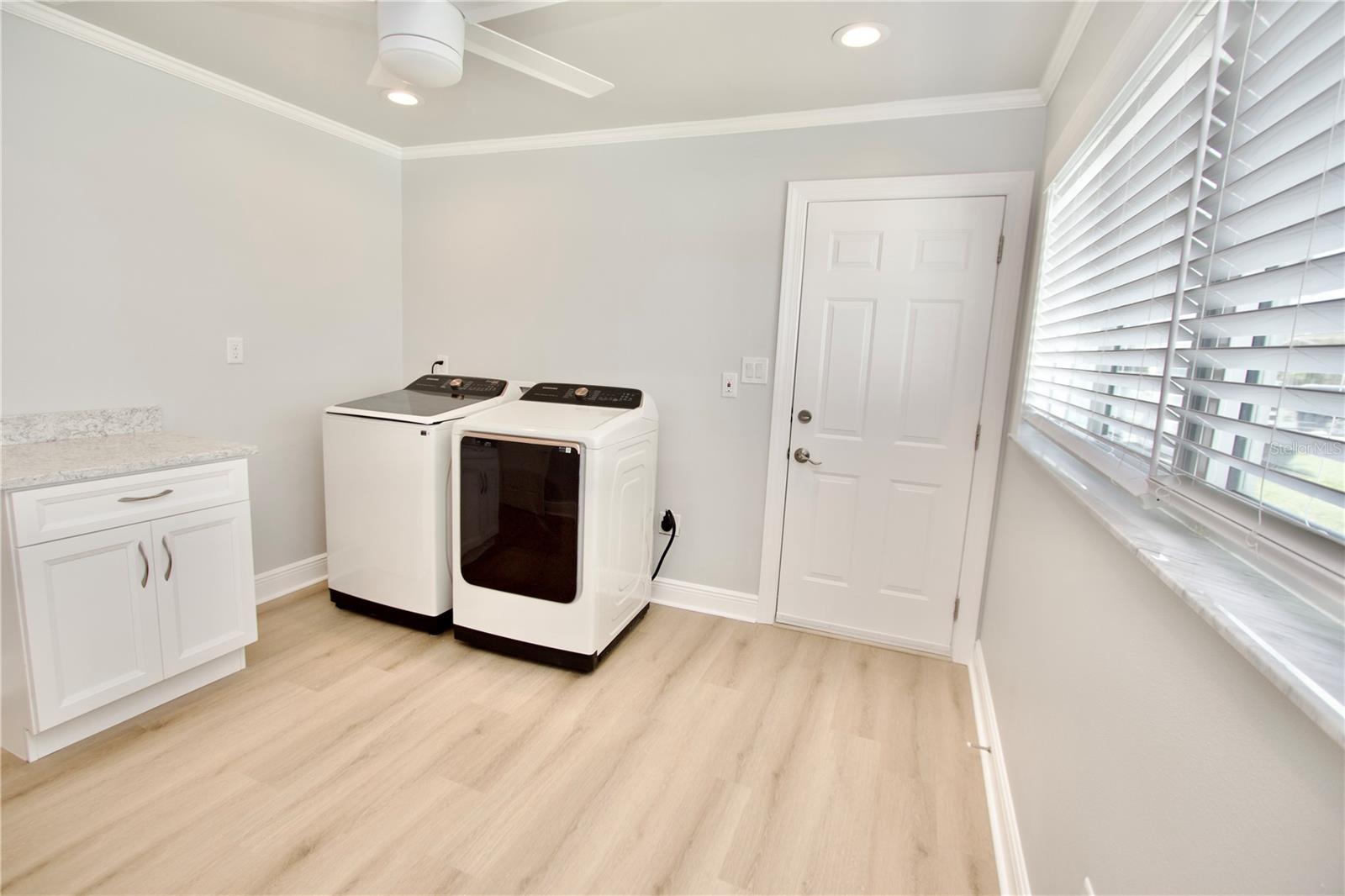 FLOR A MAR - Residential