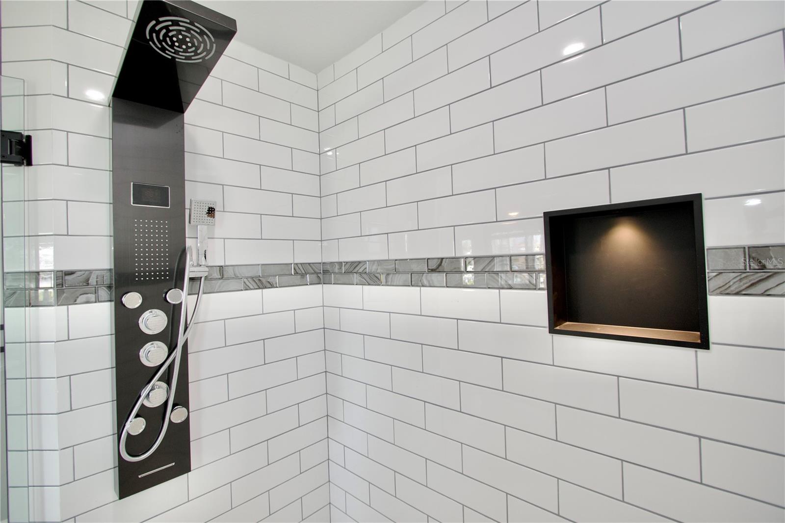 FLOR A MAR - Residential