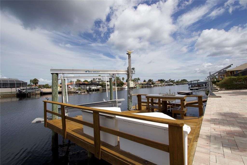 Photo of 5339 Bowline Bend, New Port Richey, FL 34652 (MLS # W7882669)