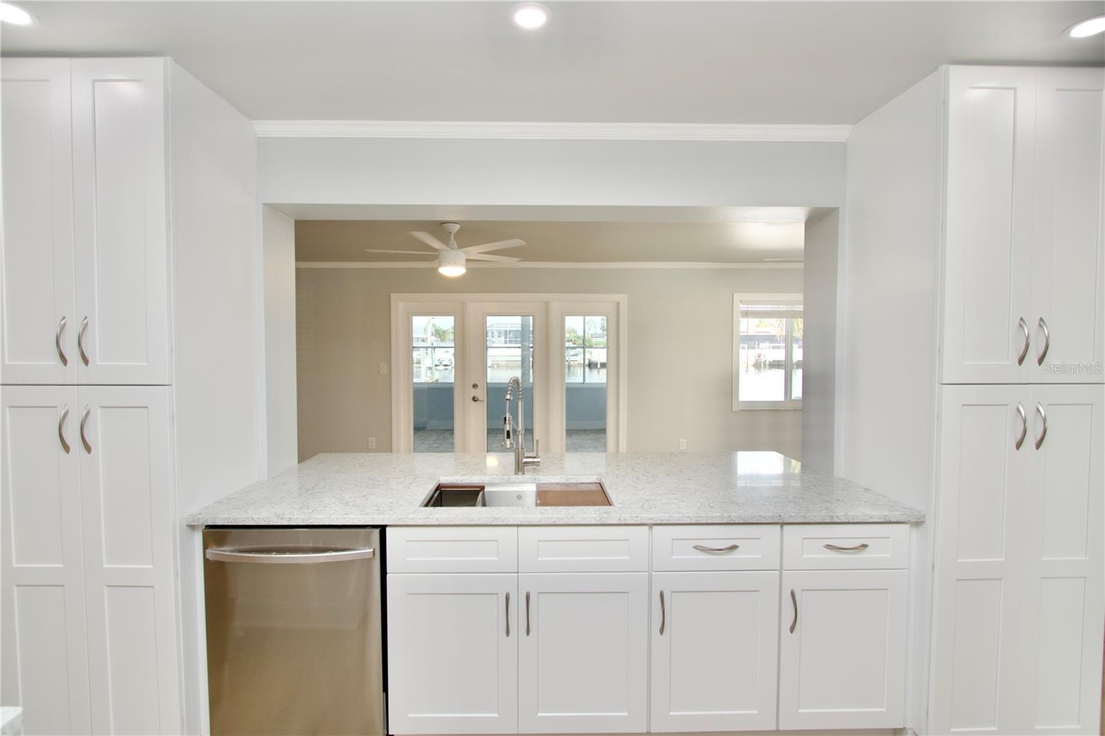 FLOR A MAR - Residential