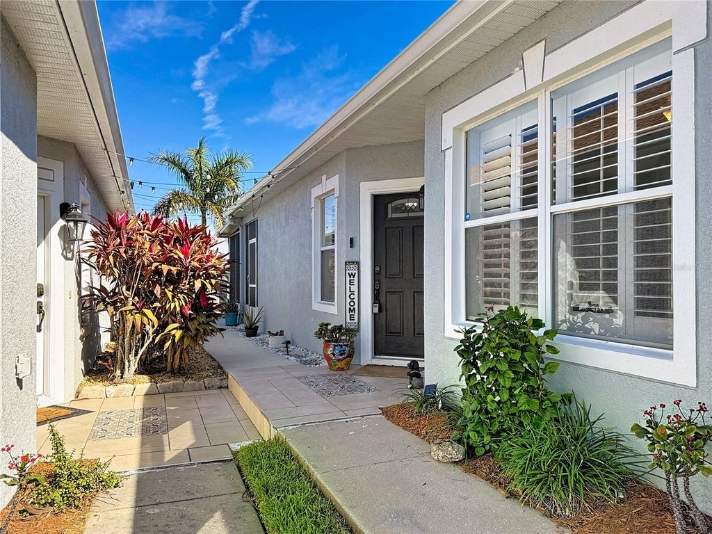 Photo of 7526 Surrey Pines Drive, Apollo Beach, FL 33572 (MLS # TB8472896)