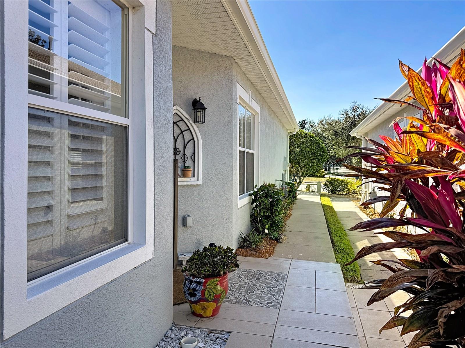 7526 SURREY PINES DRIVE