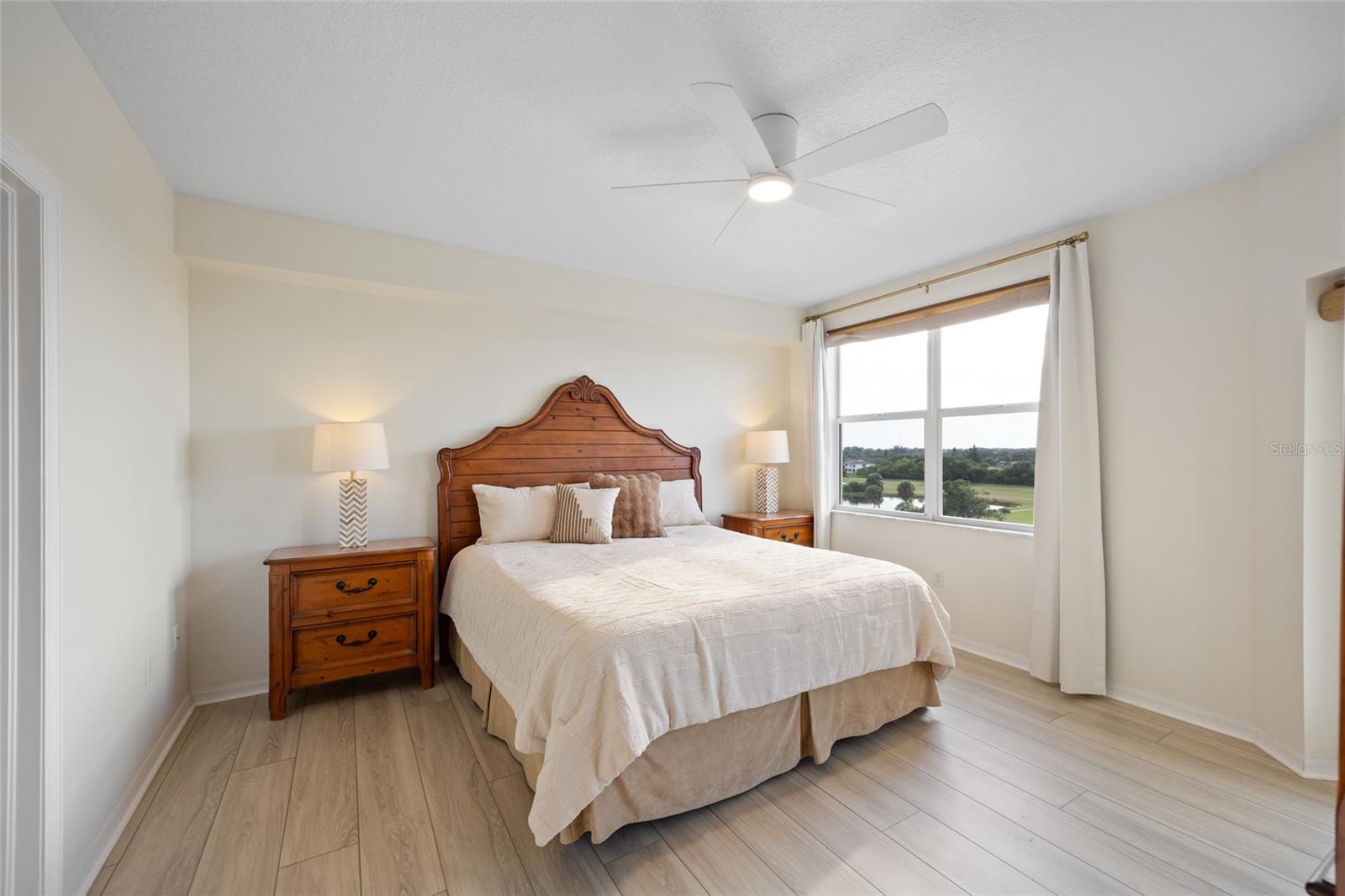 COUNTRY CLUB CONDO AT EAST BAY - Residential