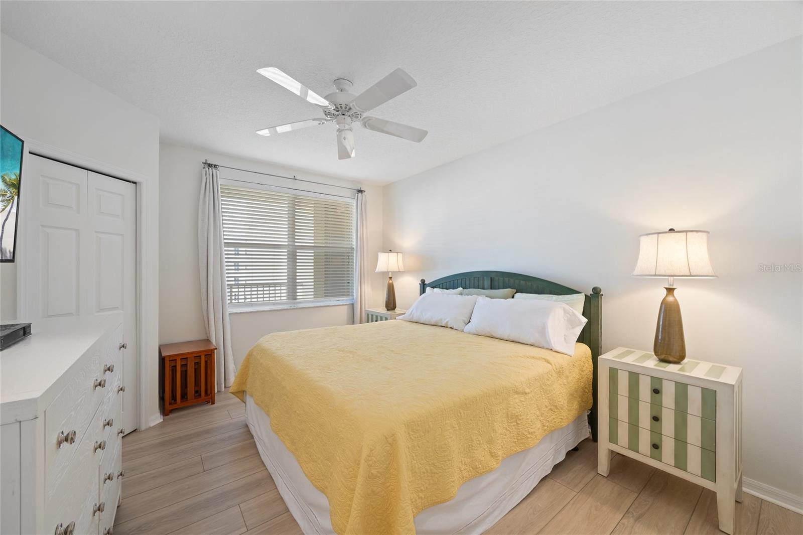 COUNTRY CLUB CONDO AT EAST BAY - Residential